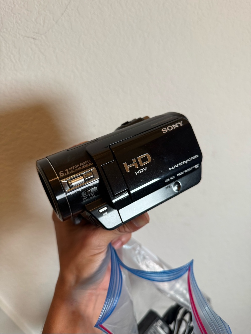 Sony mini dv rare retro digital camera HDV Handycam Camcorder music video hc9